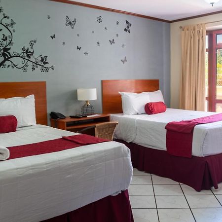 Hotel Fotherhouse Сан-Сальвадор Экстерьер фото