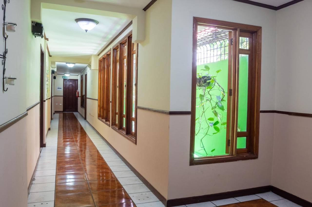 Hotel Fotherhouse Сан-Сальвадор Экстерьер фото