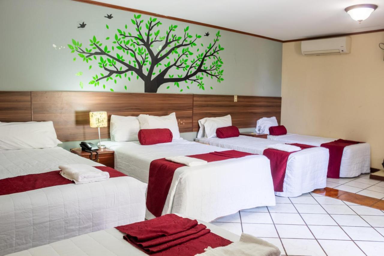 Hotel Fotherhouse Сан-Сальвадор Экстерьер фото
