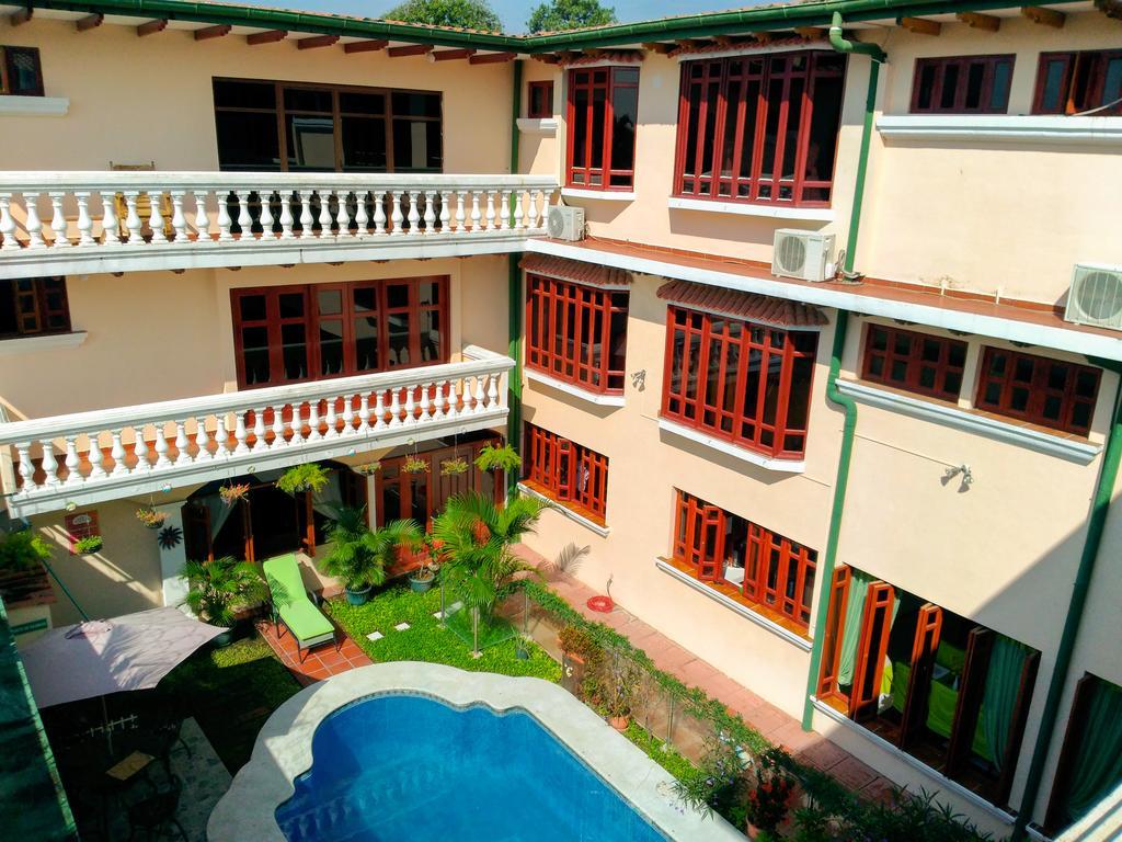 Hotel Fotherhouse Сан-Сальвадор Экстерьер фото